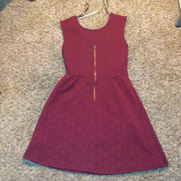 Burgundy Forever 21 dress. - Picture 2 of 3